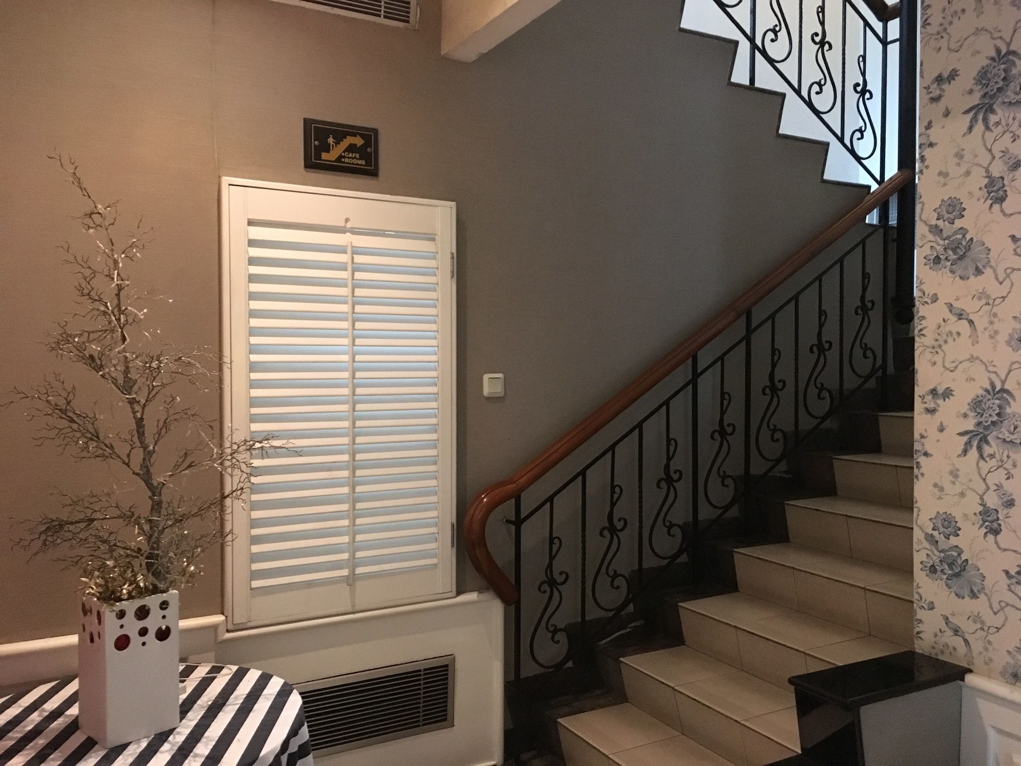 Geulis Boutique Hotel Bandung Luaran gambar
